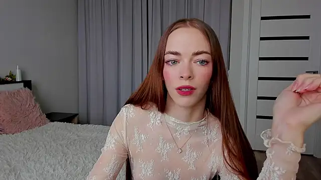 Undertheskin online show from 04/05/26, 10:01