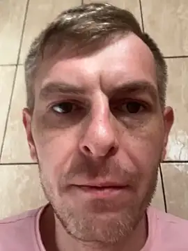 Snapshot of adrian90bi11 chatting on 03/21/26, 09:58 adrian90bi11 online show from 03/21/26, 09:58