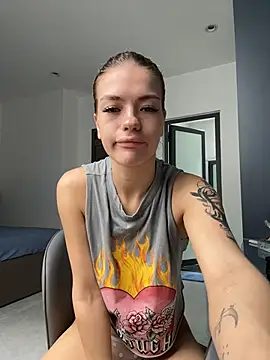 -Sexy Barbie- online show from 11/25/25, 03:28