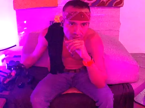 thesummerboy online show from 01/04/25, 06:41