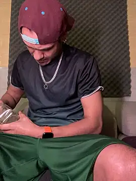 thesummerboy online show from 03/21/25, 07:33