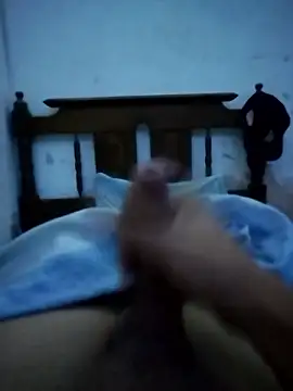 Snapshot of fraxxel chatting on 12/04/24, 07:06 fraxxel online show from 12/04/24, 07:06