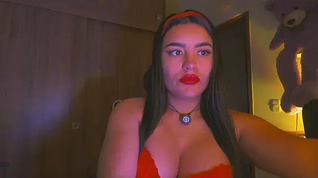 Snapshot of Layla_Nicols chatting on 07/12/26, 03:08 Layla Nicols online show from 07/12/26, 03:08