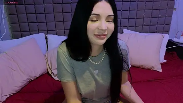 Snapshot of clementinena chatting on 12/09/24, 03:50 clementinena online show from 12/09/24, 03:50