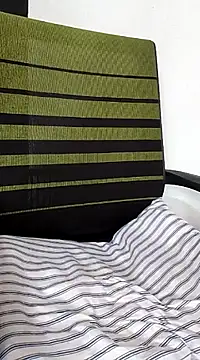 Snapshot of juliya_Les chatting on 03/01/25, 09:51 juliya Les online show from 03/01/25, 09:51