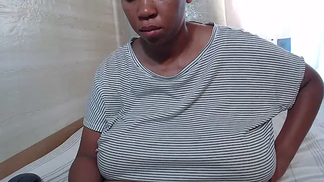 FlavoredNia online show from 02/04/25, 05:10