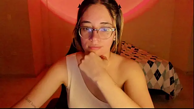 atenas 05  online show from 10/08/25, 09:29