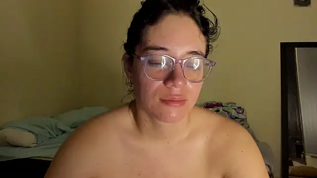 Snapshot of atenas_05_ chatting on 07/18/26, 09:24 atenas 05 online show from 07/18/26, 09:24
