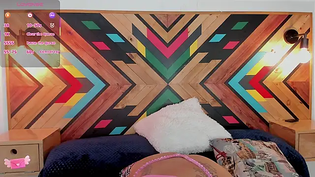 NaiirobiSwan online show from 11/15/25, 07:32