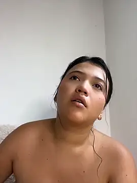 Snapshot of alisson_carolina73 chatting on 05/24/26, 09:09 alisson carolina73 online show from 05/24/26, 09:09