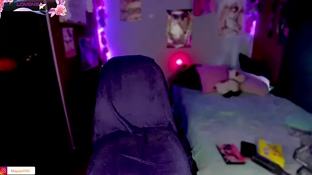 Snapshot of kiki_cavilll chatting on 02/24/25, 03:53 kiki cavilll online show from 02/24/25, 03:53