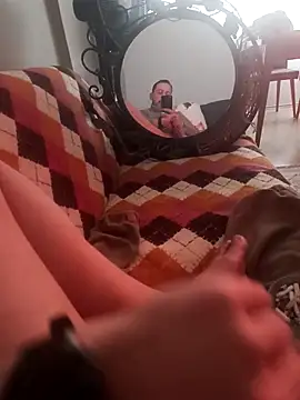 Snapshot of keremcim chatting on 01/19/26, 07:23 keremcim online show from 01/19/26, 07:23