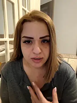 cansuozell online show from 12/23/25, 05:38