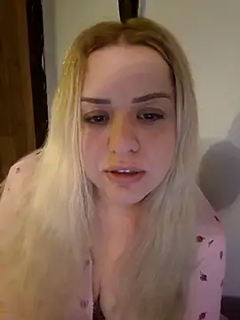 cansuozell online show from 03/24/26, 06:46