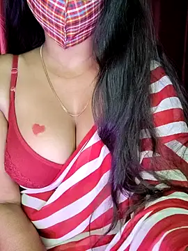 Snapshot of SexyAndHottie chatting on 03/18/25, 04:04 SexyAndHottie online show from 03/18/25, 04:04