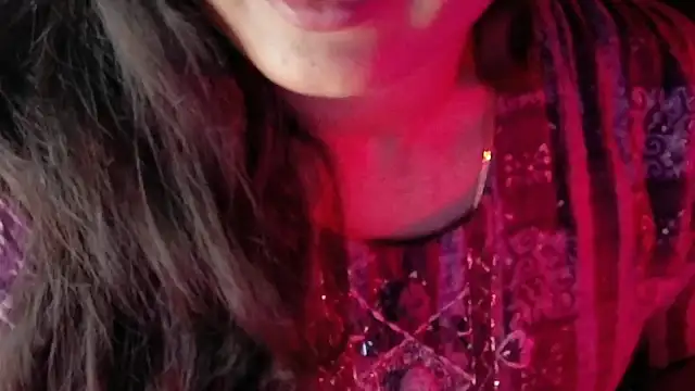 SexyAndHottie online show from 03/06/26, 06:37