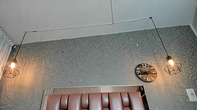 KOURTNEY-- online show from 11/14/25, 02:10