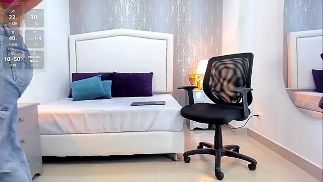  Peach1  online show from 03/12/26, 01:28