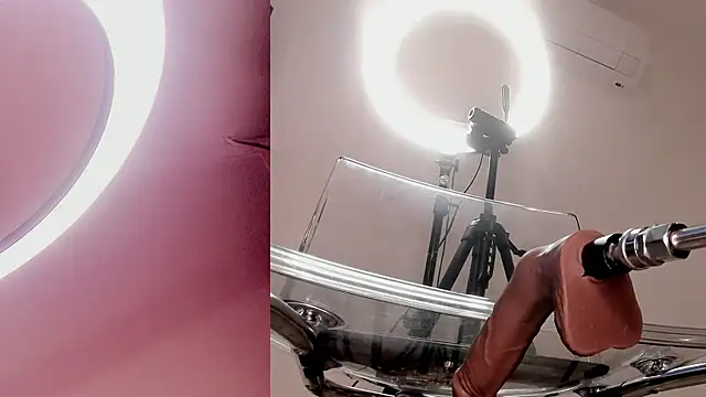 zoe backer online show from 03/27/26, 11:21