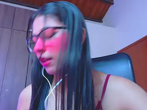  ALLYSON18  online show from 03/05/26, 12:45