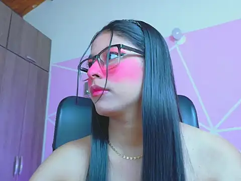 Snapshot of _ALLYSON18_ chatting on 05/09/26, 12:10 ALLYSON18 online show from 05/09/26, 12:10