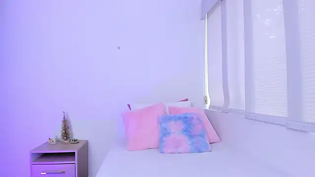 Brisa blue online show from 12/09/24, 09:05