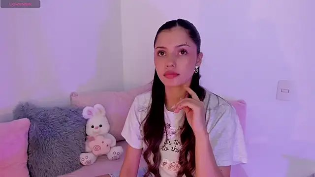 Snapshot of Brisa_blue chatting on 05/26/26, 06:37 Brisa blue online show from 05/26/26, 06:37