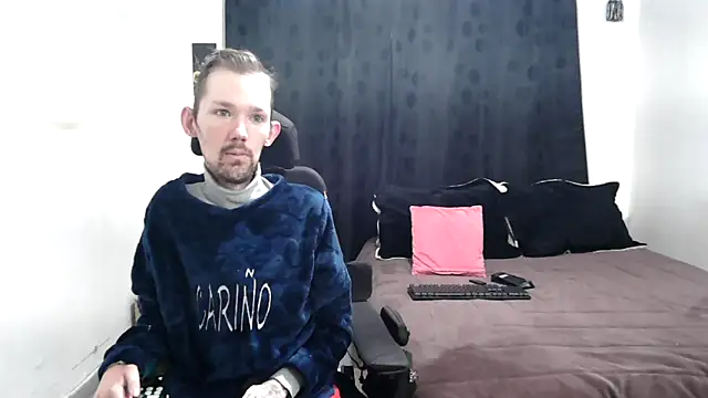 Sophia and Thomas online show from 02/27/25, 09:43