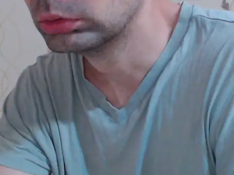 Snapshot of Leo_1617 chatting on 02/06/26, 03:33 Leo 1617 online show from 02/06/26, 03:33