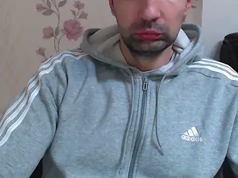 Snapshot of Leo_1617 chatting on 02/09/26, 01:04 Leo 1617 online show from 02/09/26, 01:04
