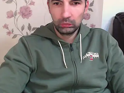 Snapshot of Leo_1617 chatting on 02/11/26, 10:42 Leo 1617 online show from 02/11/26, 10:42