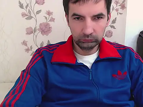 Snapshot of Leo_1617 chatting on 02/22/26, 11:42 Leo 1617 online show from 02/22/26, 11:42