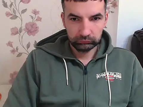 Snapshot of Leo_1617 chatting on 03/24/26, 12:32 Leo 1617 online show from 03/24/26, 12:32