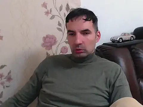 Snapshot of Leo_1617 chatting on 03/27/26, 12:38 Leo 1617 online show from 03/27/26, 12:38
