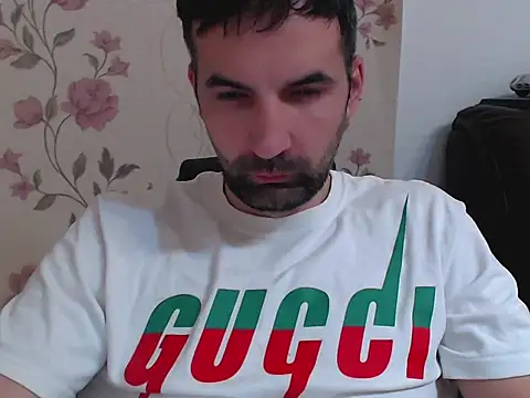 Snapshot of Leo_1617 chatting on 04/06/26, 01:23 Leo 1617 online show from 04/06/26, 01:23