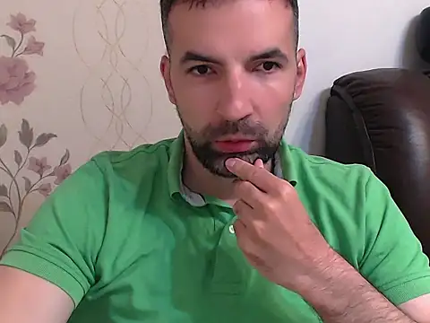 Snapshot of Leo_1617 chatting on 05/09/26, 11:04 Leo 1617 online show from 05/09/26, 11:04