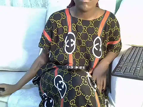 Snapshot of Caryyyl chatting on 03/01/26, 05:53 Caryyyl online show from 03/01/26, 05:53