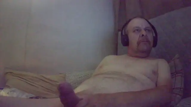 Snapshot of amylrmm1903 chatting on 09/22/25, 12:45 amylrmm1903 online show from 09/22/25, 12:45