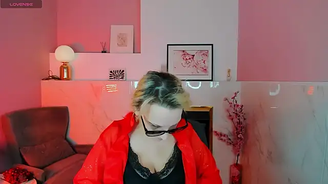 Queen Anna  online show from 02/27/26, 01:22