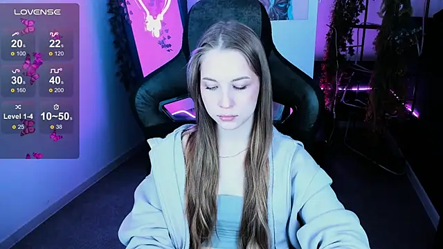 CuteMousee online show from 10/27/25, 05:22