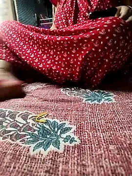 Priya-bhabi012 online show from 11/30/25, 03:32