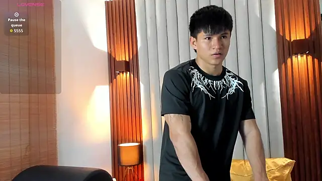 Snapshot of Ryo_kush chatting on 05/30/26, 01:08 Ryo kush online show from 05/30/26, 01:08