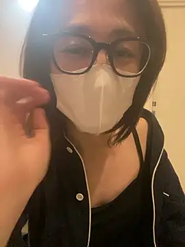 mel  mel online show from 03/25/26, 04:35