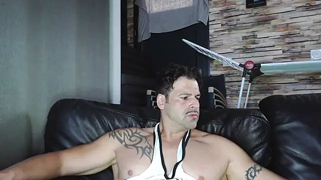 XxBigboybandxX online show from 10/25/25, 07:49