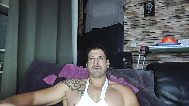 XxBigboybandxX online show from 11/14/25, 07:18