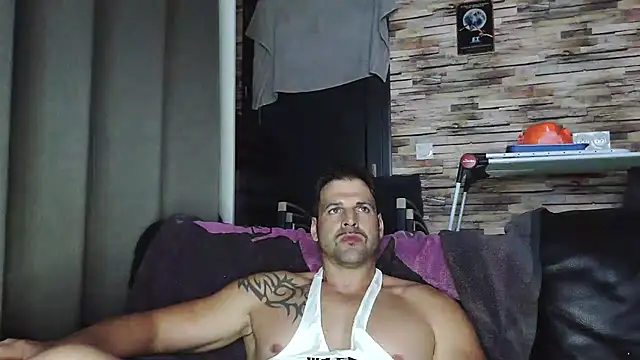 XxBigboybandxX online show from 11/14/25, 07:23