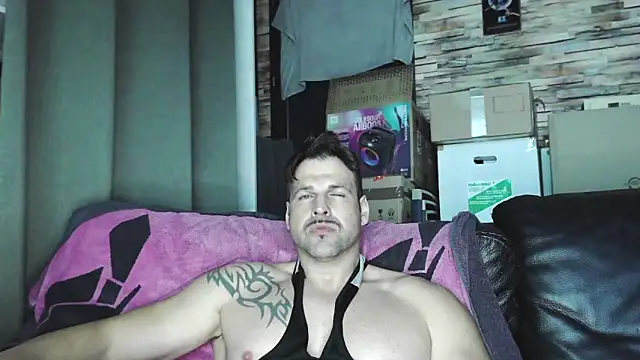 XxBigboybandxX online show from 03/14/26, 06:35