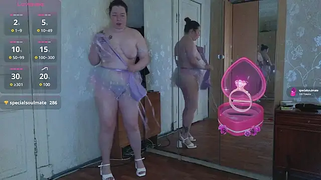 Snapshot of Blush_Lolaa chatting on 03/11/25, 12:06 Blush Lolaa online show from 03/11/25, 12:06