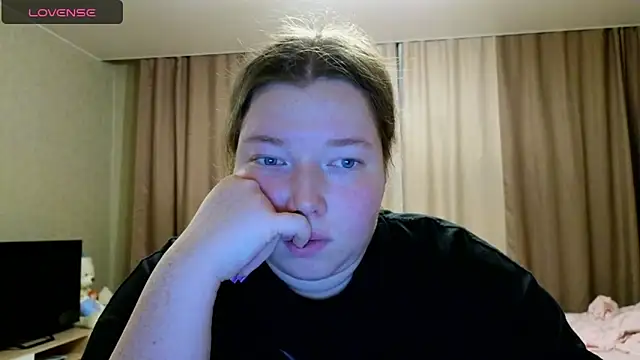 Snapshot of Blush_Lolaa chatting on 12/21/25, 03:41 Blush Lolaa online show from 12/21/25, 03:41