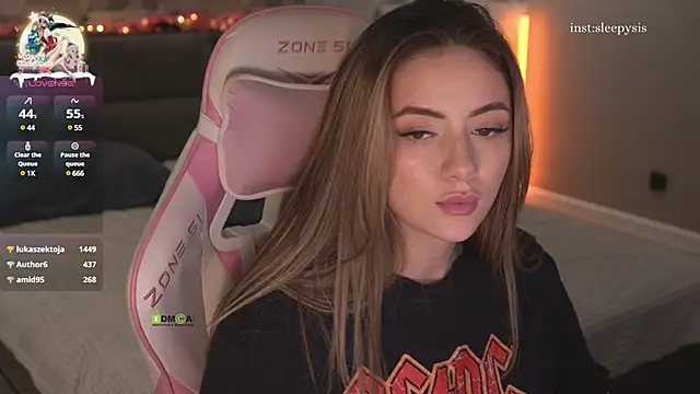 Snapshot of Sleepy_SIS chatting on 01/22/25, 07:13 Sleepy SIS online show from 01/22/25, 07:13